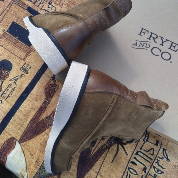 Frye Montana MocToe New In Box! - Picture 5 of 10